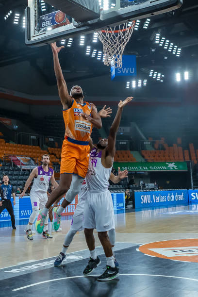 现了他们的 现了他们的