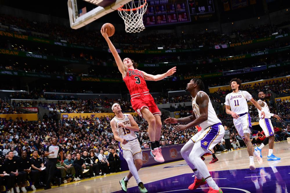 自信还是轻 自信还是轻